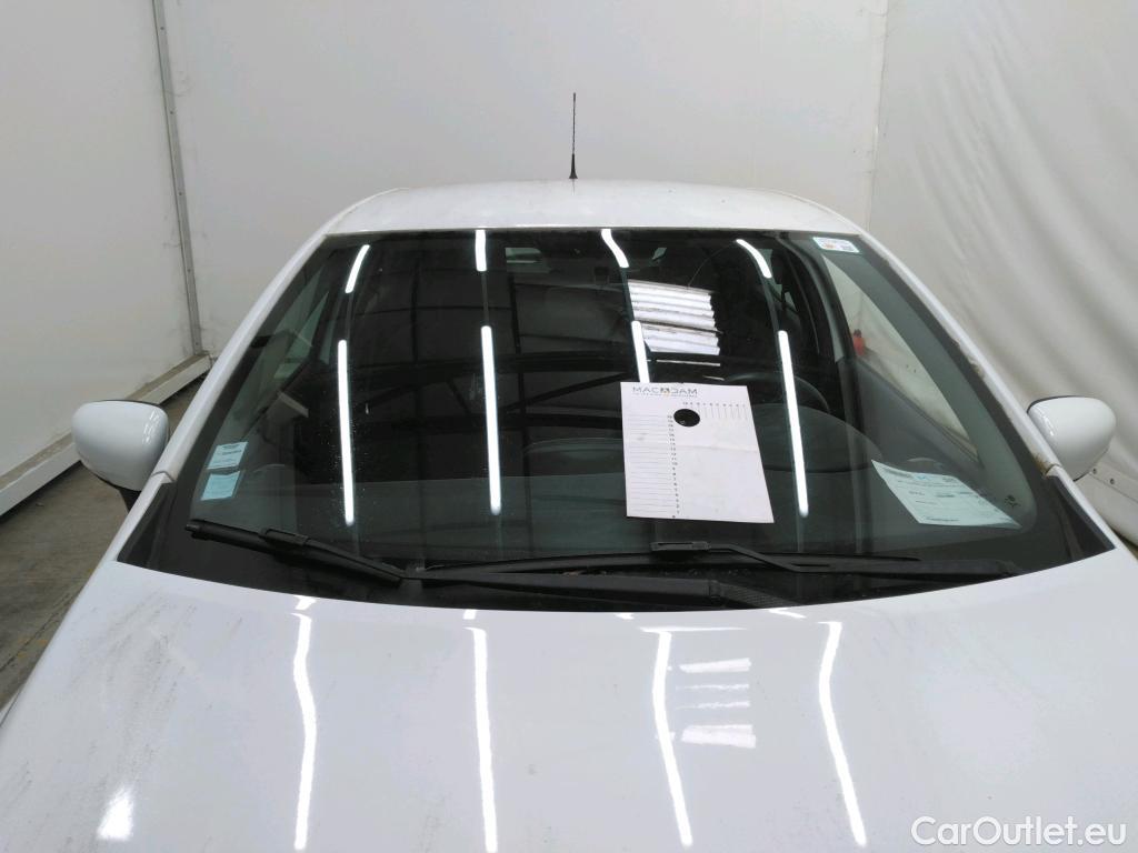  Renault  Clio  IV Zen 1.5 dCi 90CV BVM5 E6 #1