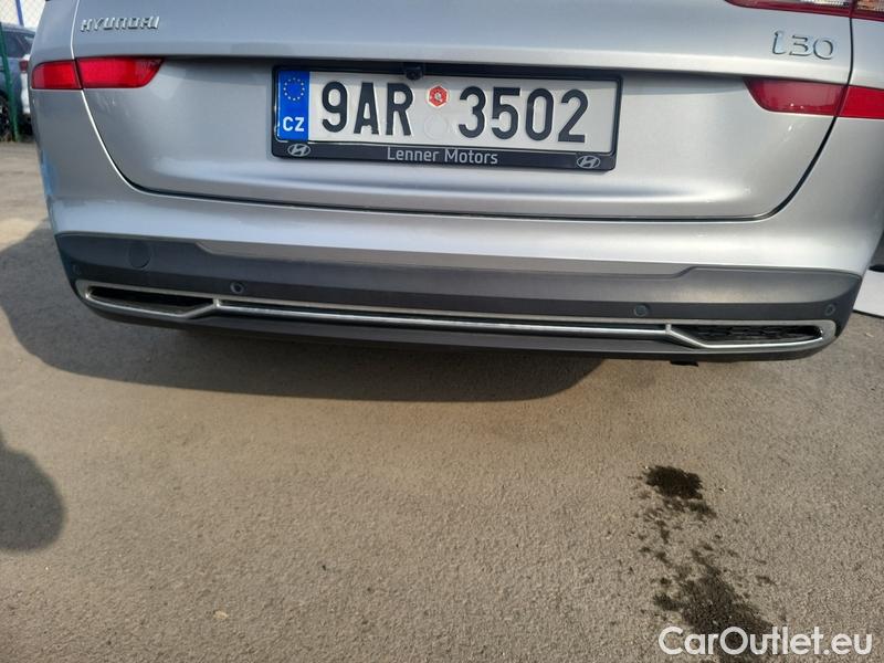  Hyundai  i30  (PD)(01.2017  ->)  kom.1.0TGDI Family Smart #8