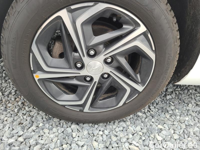  Hyundai  i30   cw (PD)(2017->)  kom.1.5T-GDI Family Smart #11