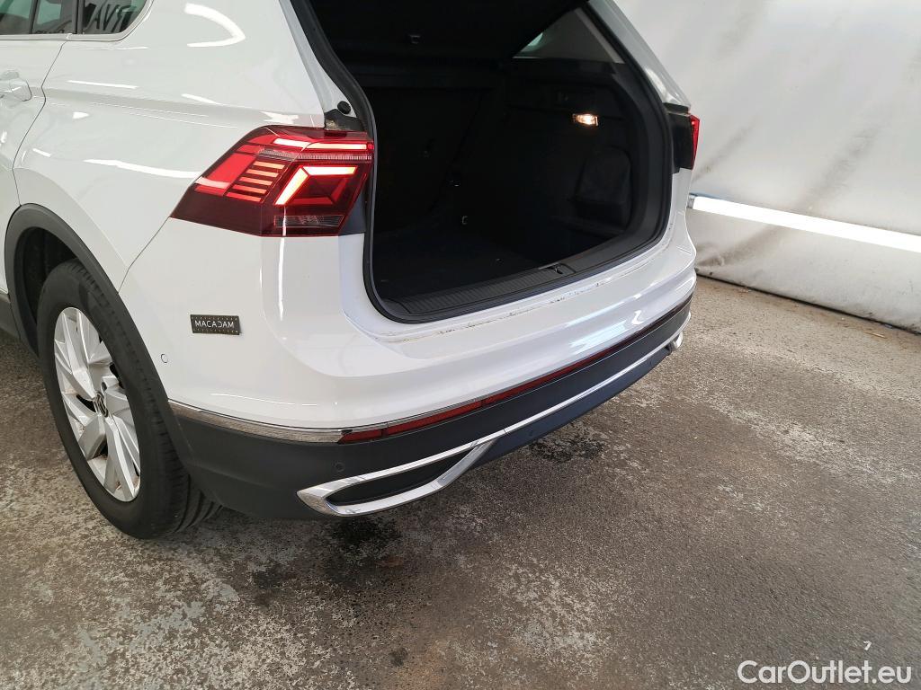  Volkswagen  Tiguan VOLKSWAGEN  / 2020 / 5P / SUV 1.5 TSI 150 DSG7 Elegance #22