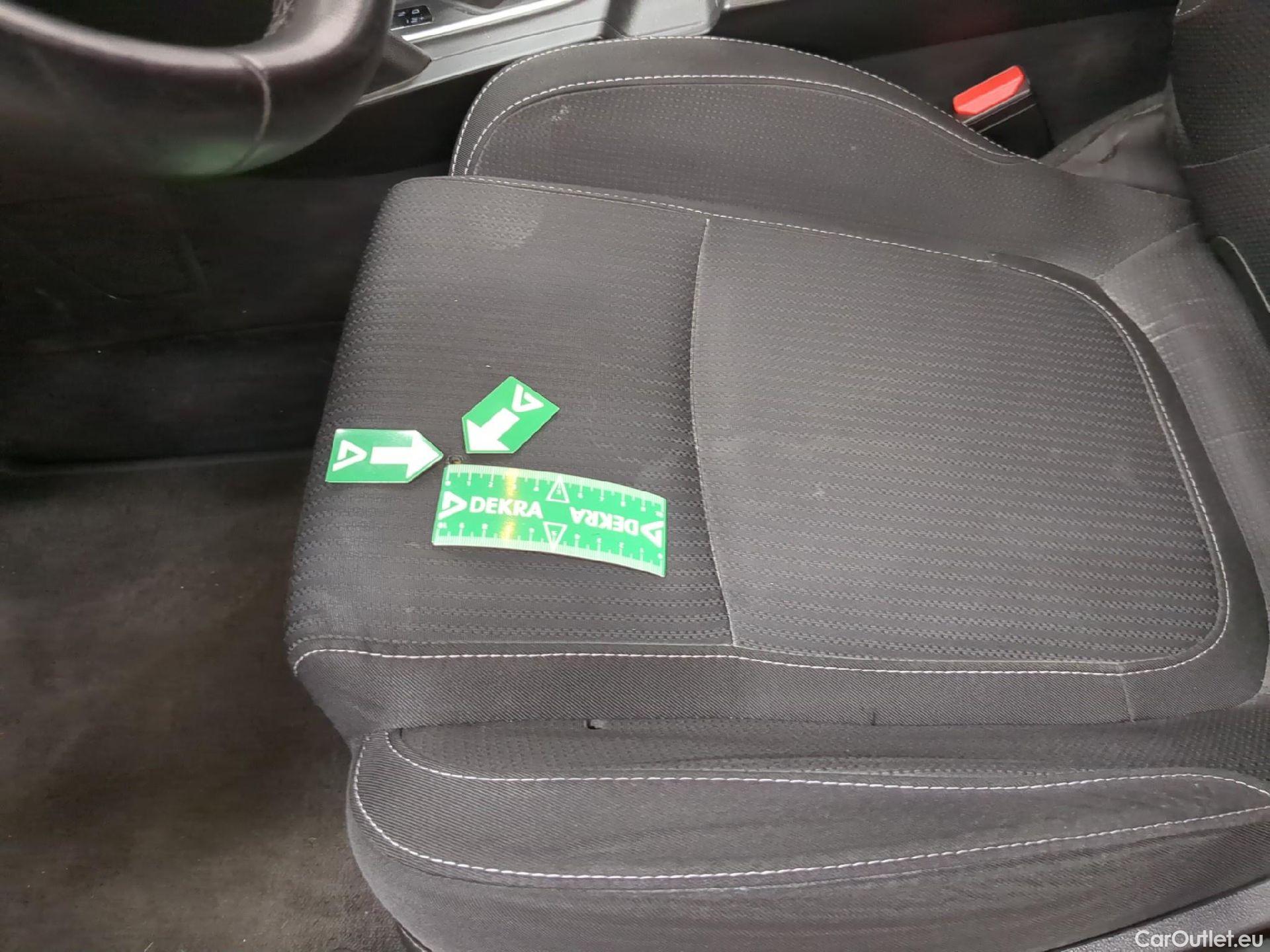  Renault  Megane  IV Berline 5pt. Business 1.5 dCi 115CV BVA7 E6d #5