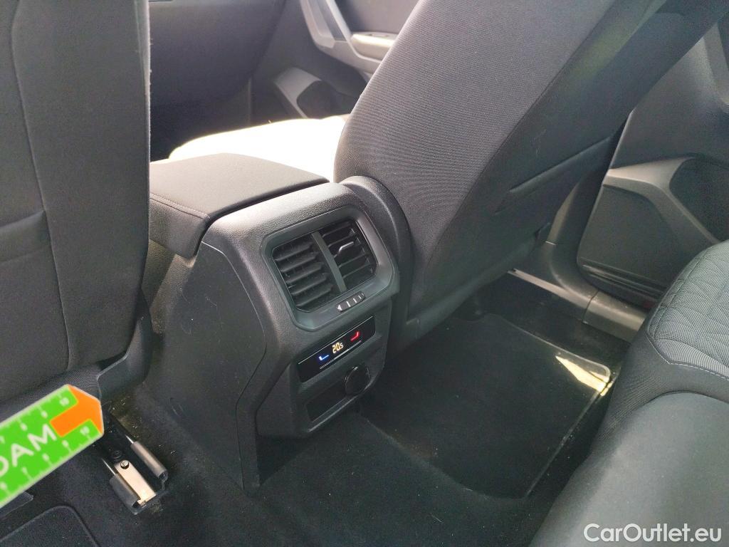  Volkswagen  Tiguan VOLKSWAGEN  / 2020 / 5P / SUV 2.0 TDI 150 DSG7 LIFE PLUS #5