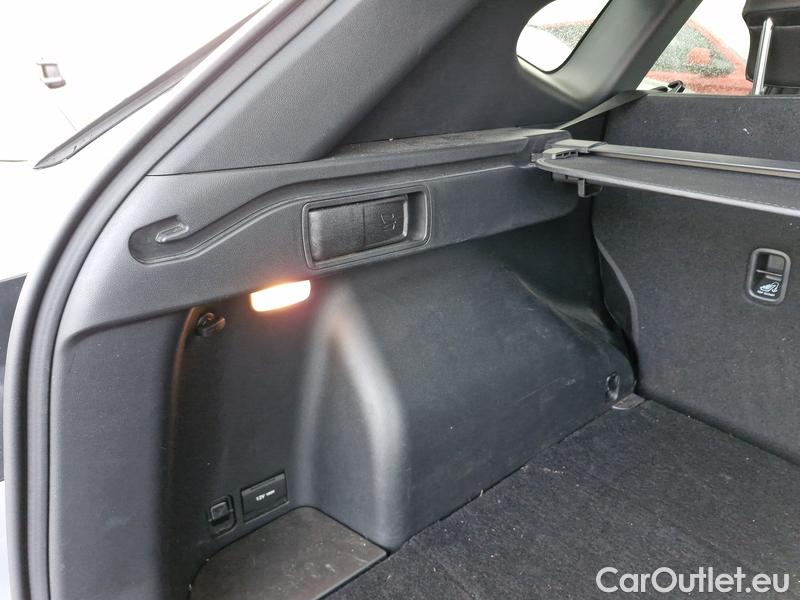  Hyundai  Tucson   (NX)(2020) Tucs.1.6T-GDI 110 NL Style AT #3