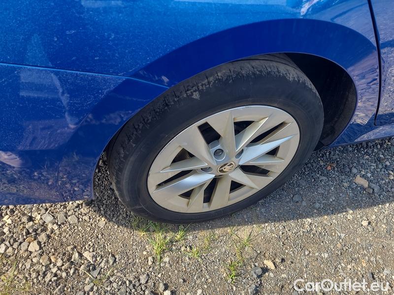  Skoda  Octavia  Lim. (NX3)(2020)  2.0TDI 85 Style 5d #12