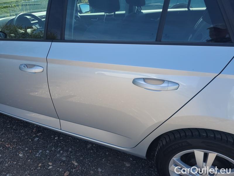  Skoda  Fabia  Combi (2015) Com.1.0TSI 70 Ambition 5d #16