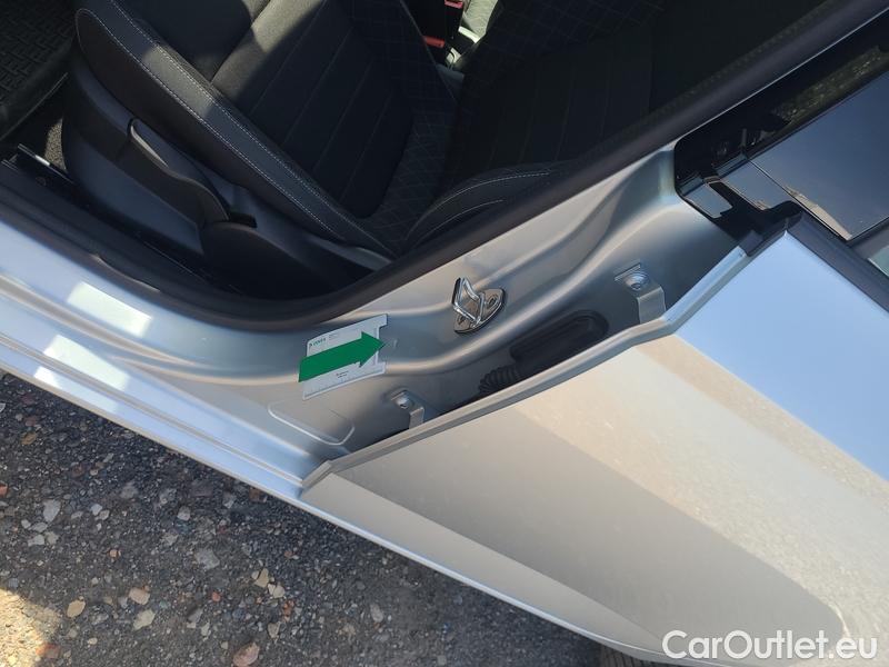  Skoda  Fabia  Combi (2015) Com.1.0TSI 70 Ambition 5d #7