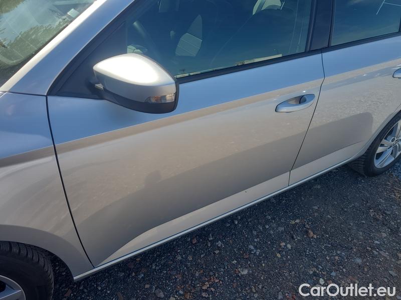  Skoda  Fabia  Combi (2015) Com.1.0TSI 70 Ambition 5d #6