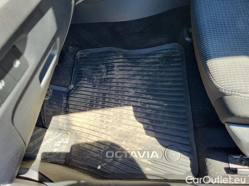  Skoda  Octavia  Combi (NX3)(2020) Oct.Combi 2.0TDI 85 Ambition #10