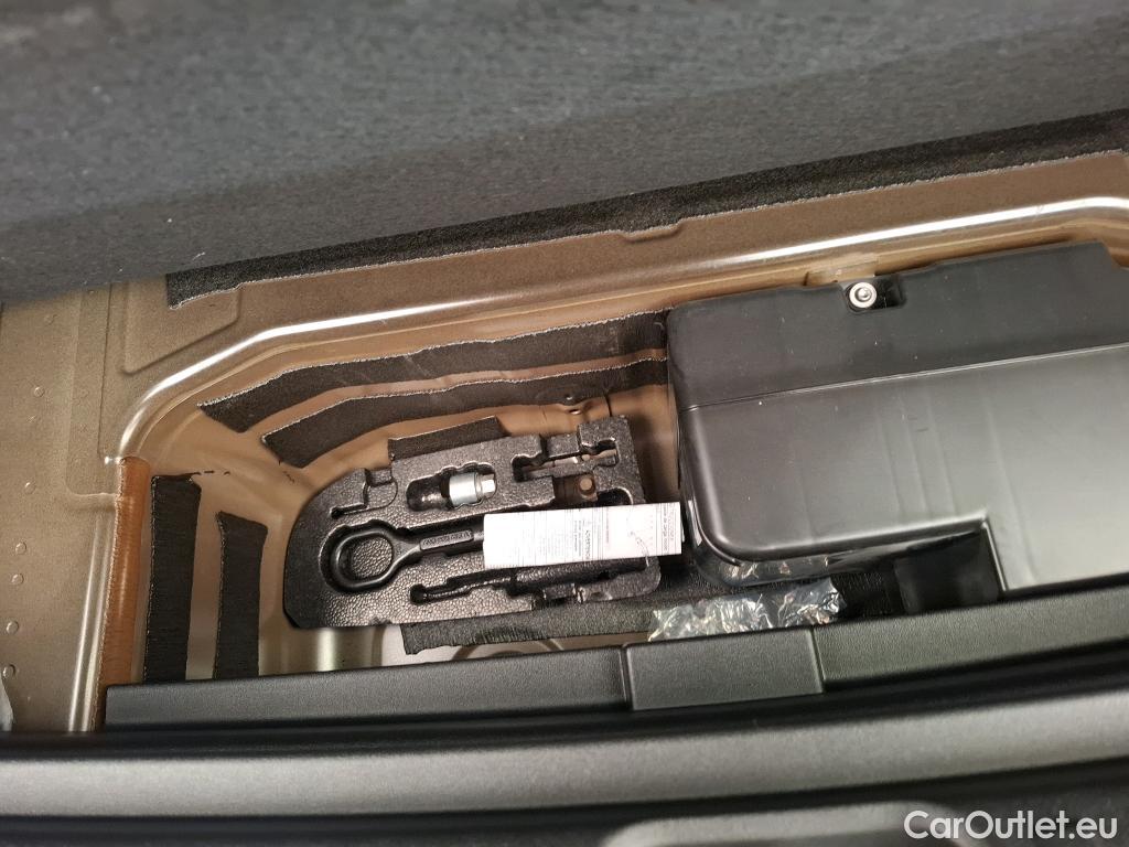  Audi  Q4 E-Tron AUDI  / 2021 / 5P / SUV Electrique 45 82 kWh S Line #13