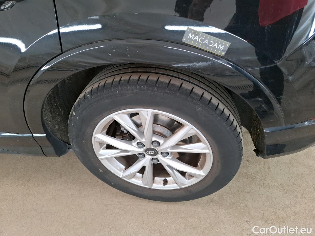  Audi  Q3 AUDI  / 2018 / 5P / SUV 35 TFSI 150 MHEV S TRONIC S LINE #35