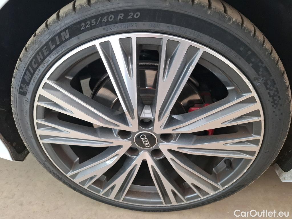  Audi  A6 AUDI  Avant / 2018 / 5P / Break 55 TFSI e quattro S tronic 7 Compétition #1