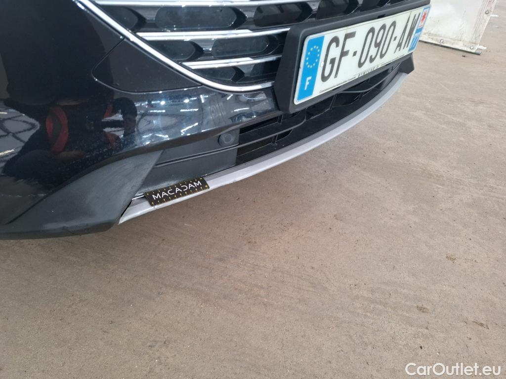  Ford  Kuga FORD  / 2019 / 5P / SUV 2.5 Dur 225 hybrid PHEV Pshift Titanium #33