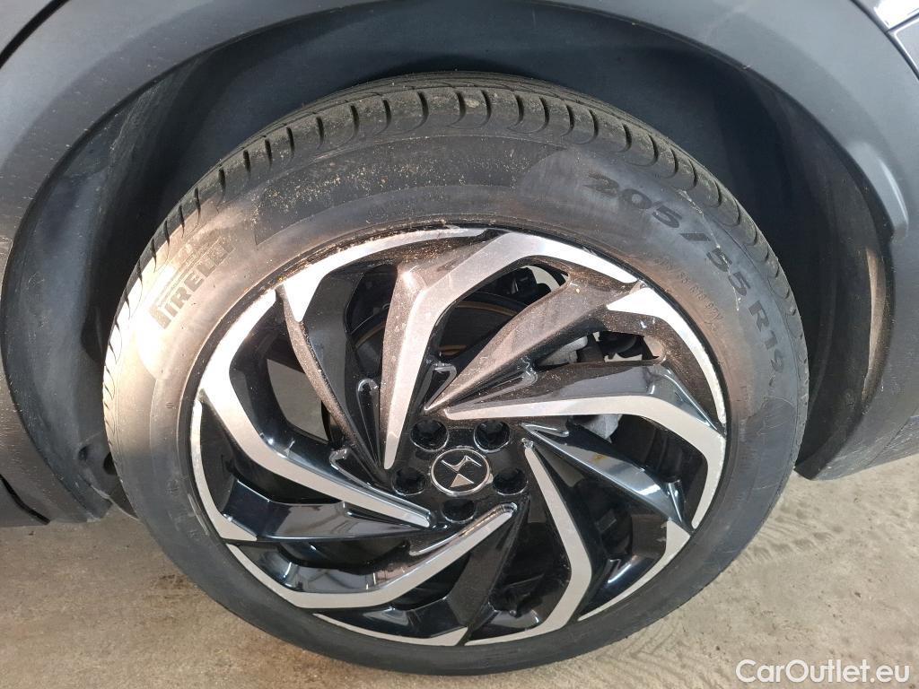  DS  DS7 DS DS 7 Crossback / 2017 / 5P / SUV E-TENSE 225 Grand Chic #16