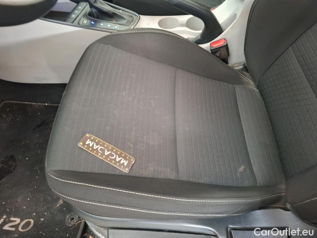  Hyundai  i20 HYUNDAI  / 2020 / 5P / Berline 1.0 T-GDI 100 HYBRID 48V Business DCT-7 #35