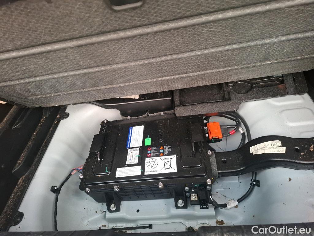  Hyundai  i20 HYUNDAI  / 2020 / 5P / Berline 1.0 T-GDI 100 HYBRID 48V Business DCT-7 #28