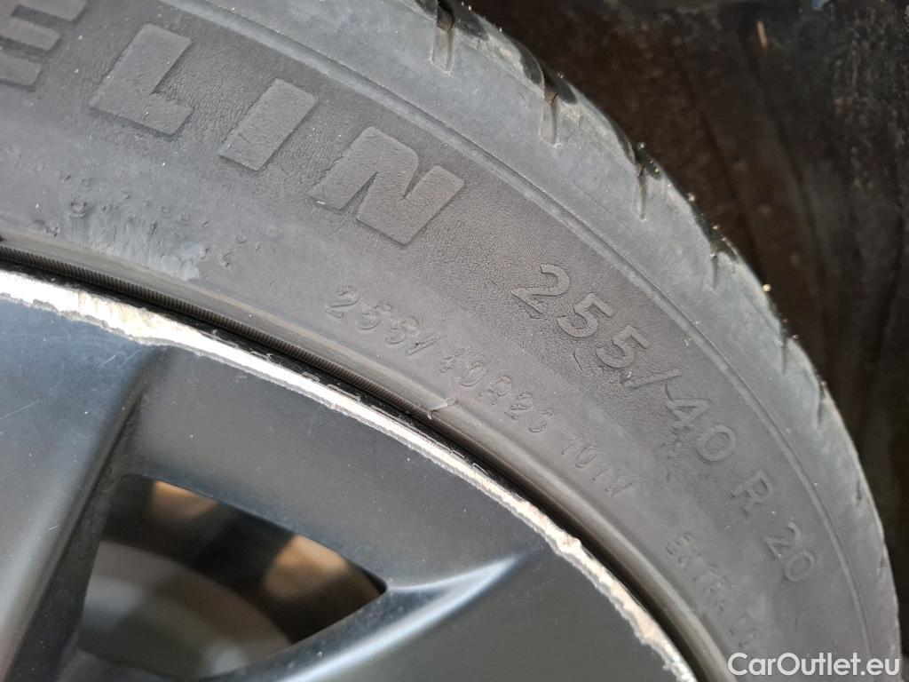  Tesla  Model Y TESLA  / 2021 / 5P / SUV RWD #25