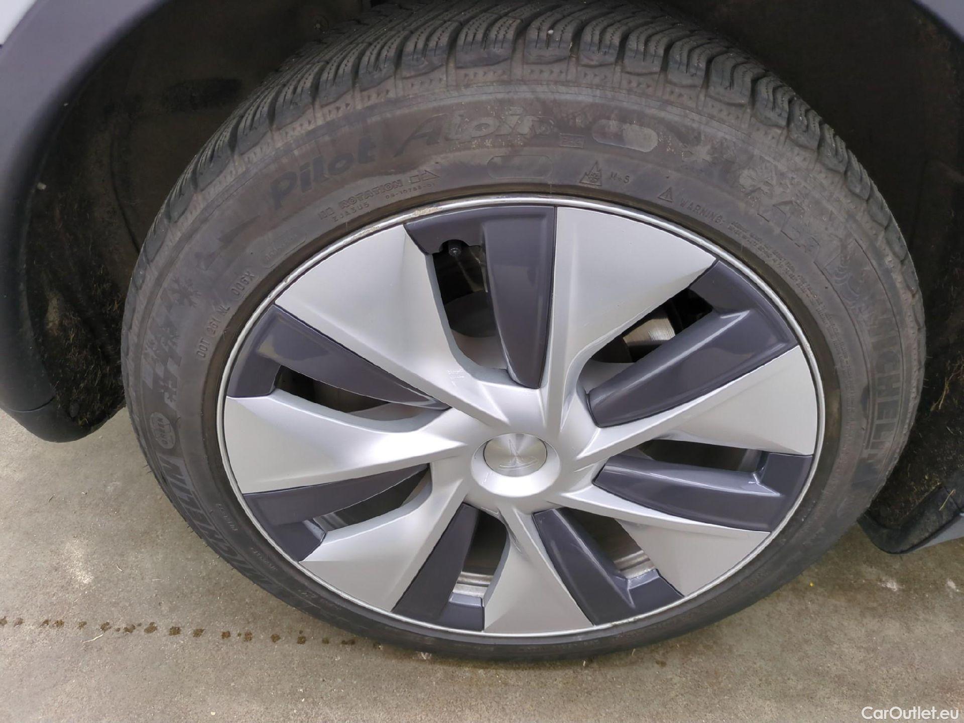  Tesla  Model Y TESLA  / 2020 / 5P / SUV Grande Autonomie Dual-Motor AWD #21