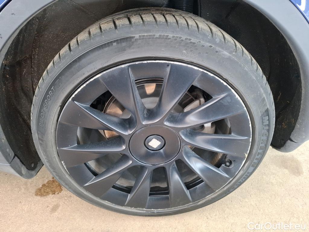  Tesla  Model Y TESLA  / 2021 / 5P / SUV RWD #19