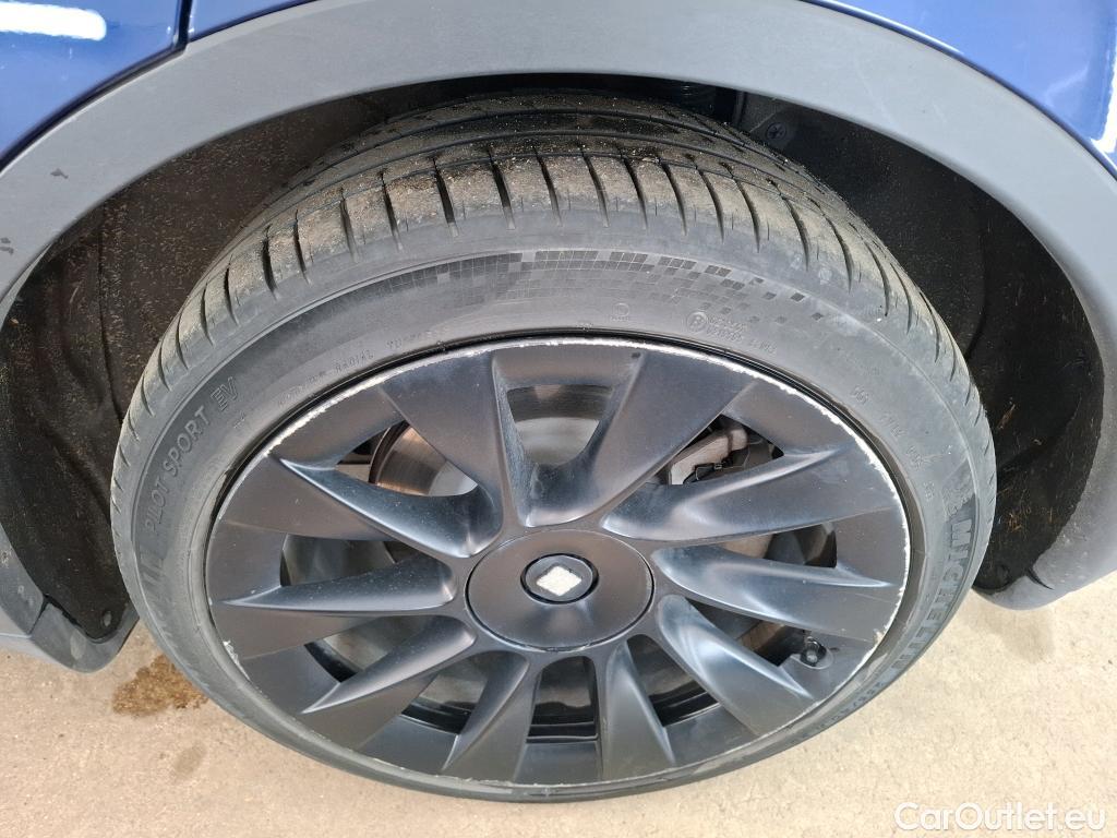  Tesla  Model Y TESLA  / 2021 / 5P / SUV RWD #42