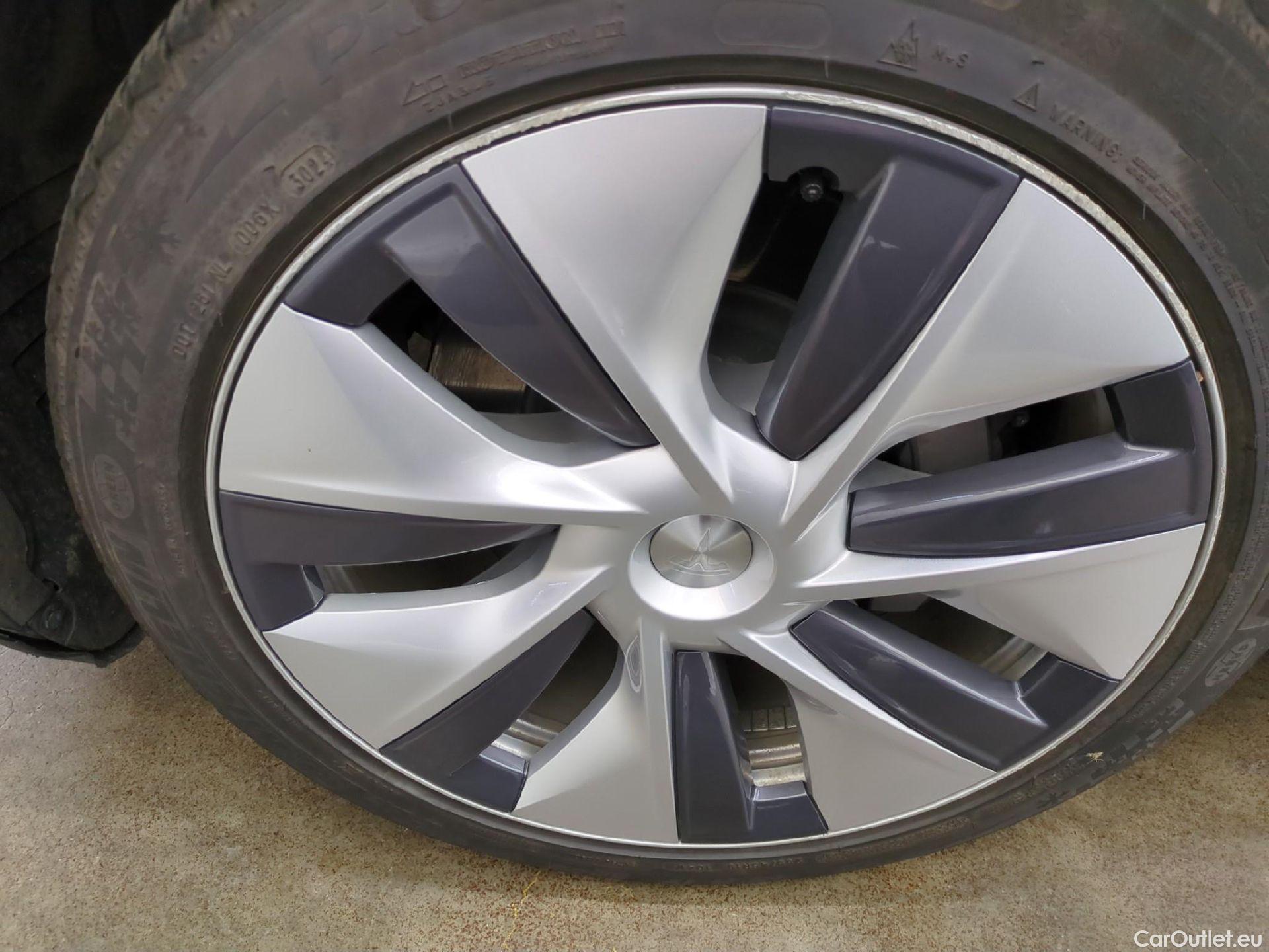  Tesla  Model Y TESLA  / 2020 / 5P / SUV Grande Autonomie Dual-Motor AWD #9