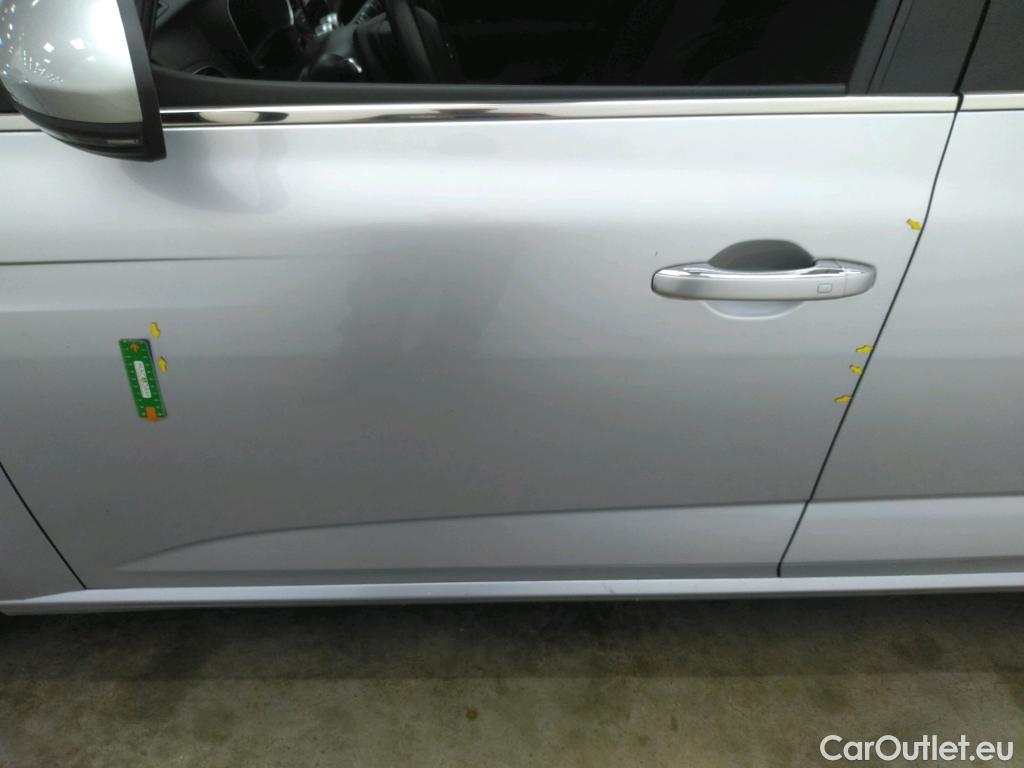  Renault  Megane Mégane Estate / 2020 / 5P / Break Business E-TECH Plug-in Hybride 160
 #13