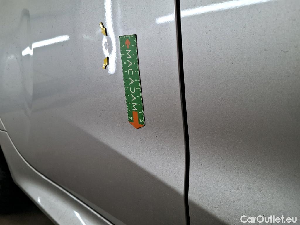  Toyota  Yaris TOYOTA  Hybride / 2019 / 5P / Berline Hybride 116h Dynamic Business Beyond Zer #6