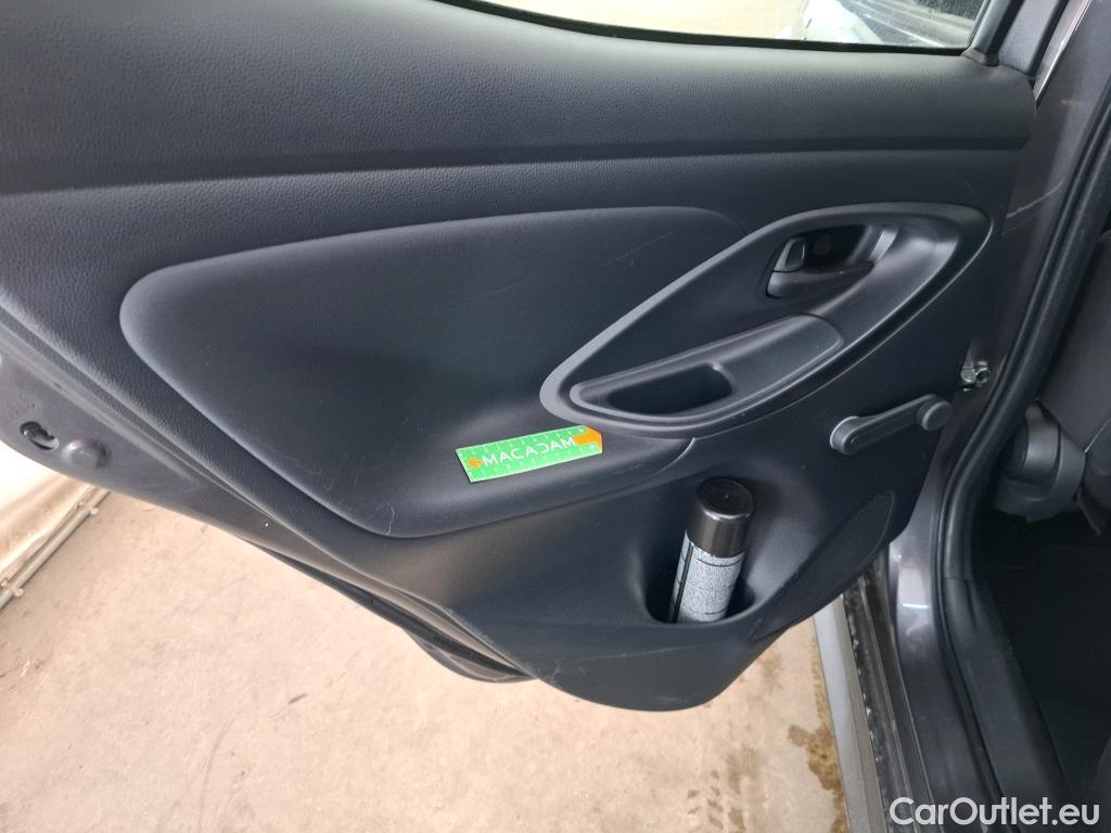  Toyota  Yaris TOYOTA  Hybride / 2019 / 5P / Berline Hybride 116h France Business #8