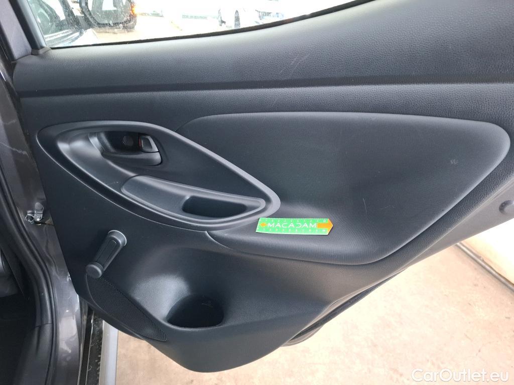  Toyota  Yaris TOYOTA  Hybride / 2019 / 5P / Berline Hybride 116h France Business #13