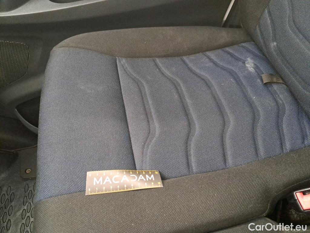  Iveco  Daily IVECO  VU 4p Fourgon 35S14NA8 V11 H2 3520 B POWER / GNV #24