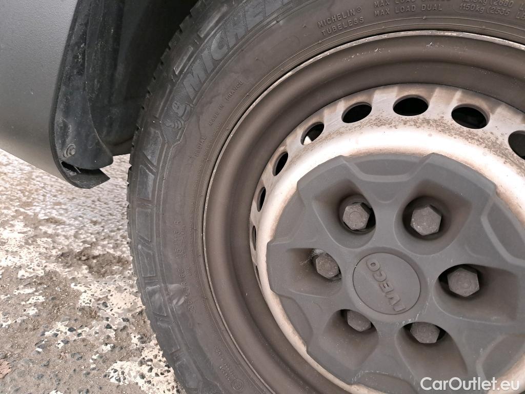  Iveco  Daily IVECO  VU 4p Fourgon 35S14NA8 V11 H2 3520 B POWER / GNV #23