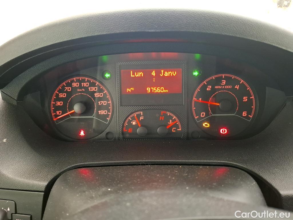 Peugeot  Boxer PEUGEOT  VU 4p Fourgon 2.0 BLUEHDI 110 PREMIUM 330 L1H1 #108