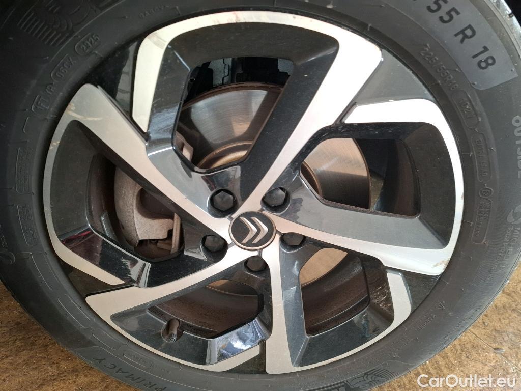  Citroen  C5 Aircross CITROEN  / 2018 / 5P / SUV Hybride rechargeable 225 e-EAT8 Shine #6
