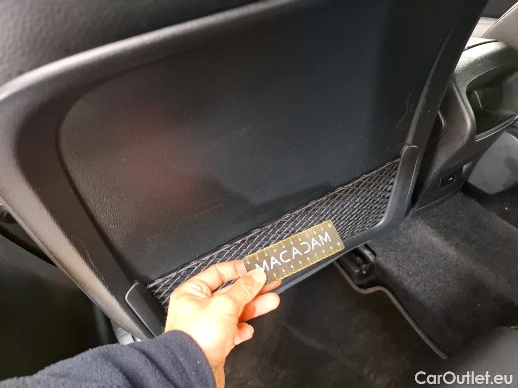  Mercedes  A-Klasse MERCEDES-BENZ Classe A Compact / 2018 / 5P / Berline A 250 e Style Line 8G-DCT #29