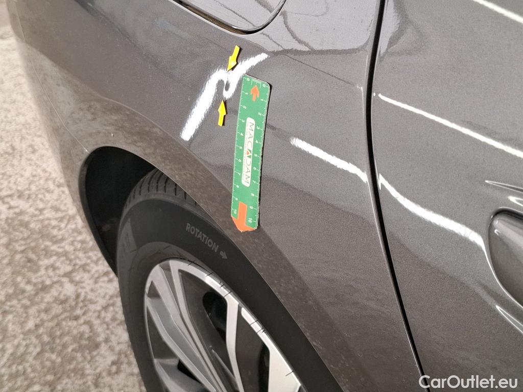  Peugeot  508 PEUGEOT  SW / 2018 / 5P / Break BlueHDi 130 S&S EAT8 Allure Pack #24