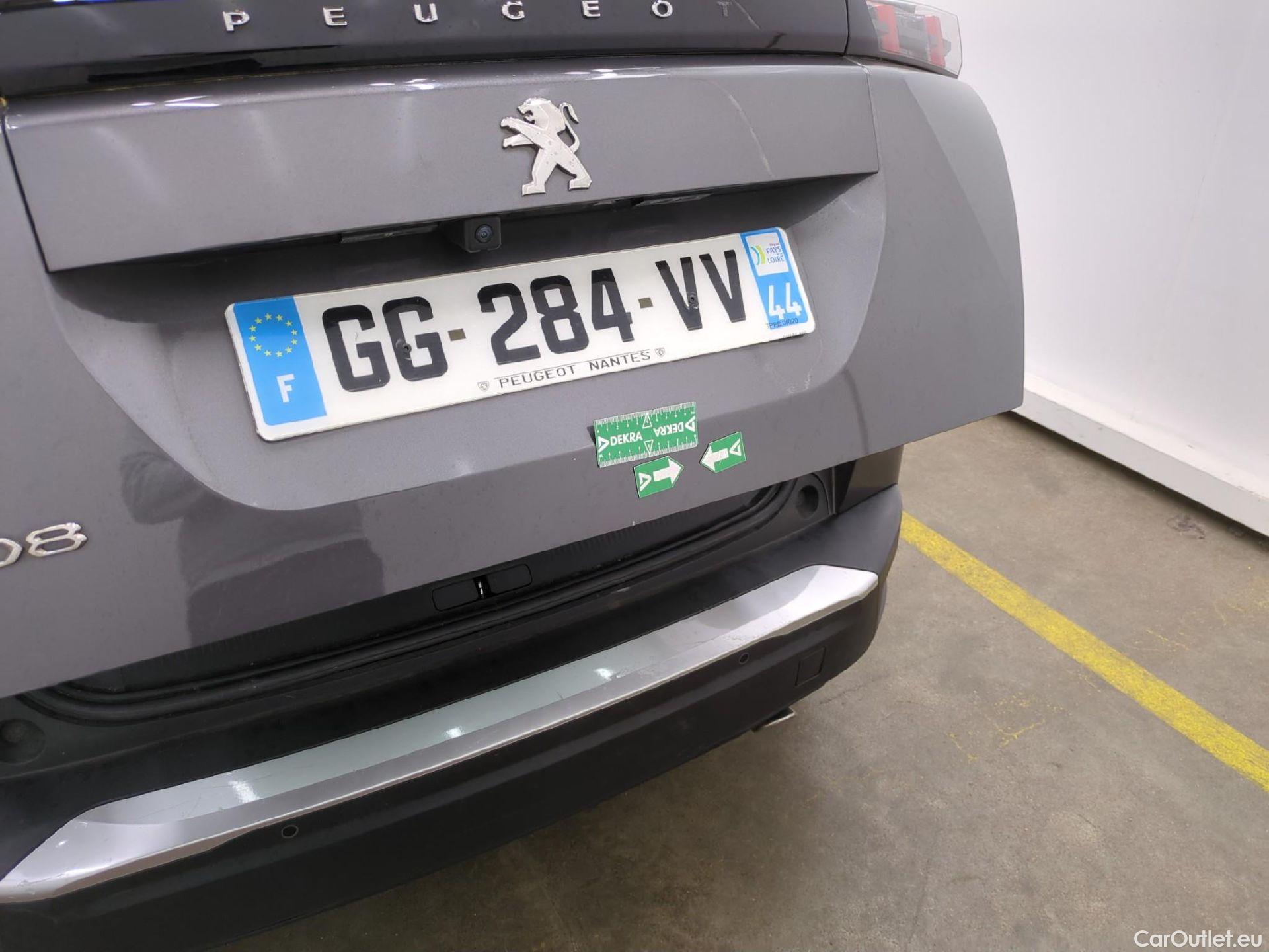  Peugeot  2008  Allure Pack 1.5 HDi 110CV BVM6 E6d #38