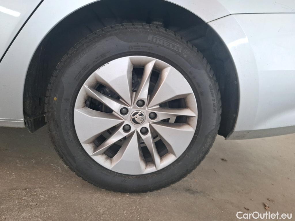  Skoda  Octavia  Berline Business 2.0 TDI 150CV BVA7 E6d #31