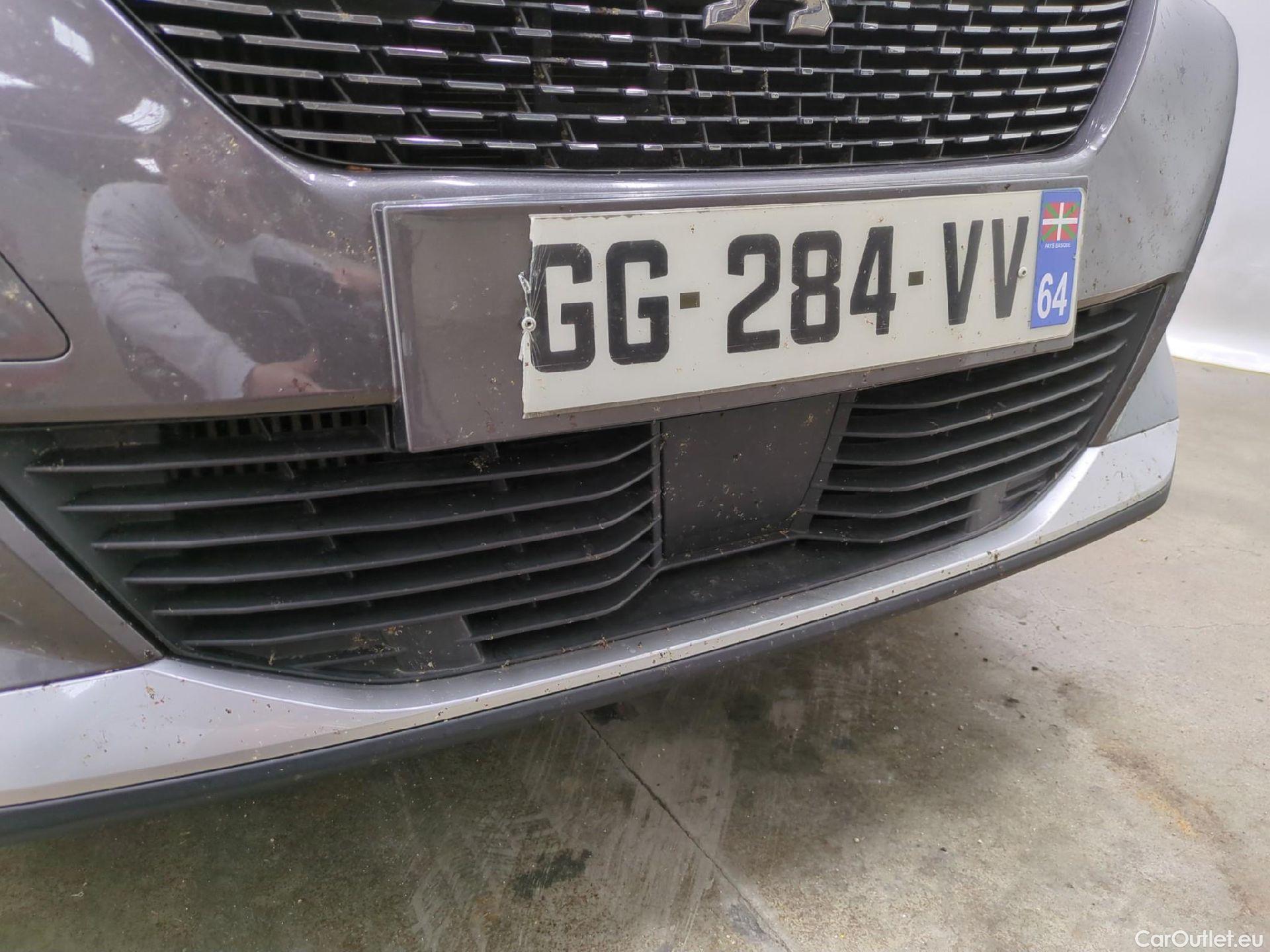  Peugeot  2008  Allure Pack 1.5 HDi 110CV BVM6 E6d #32