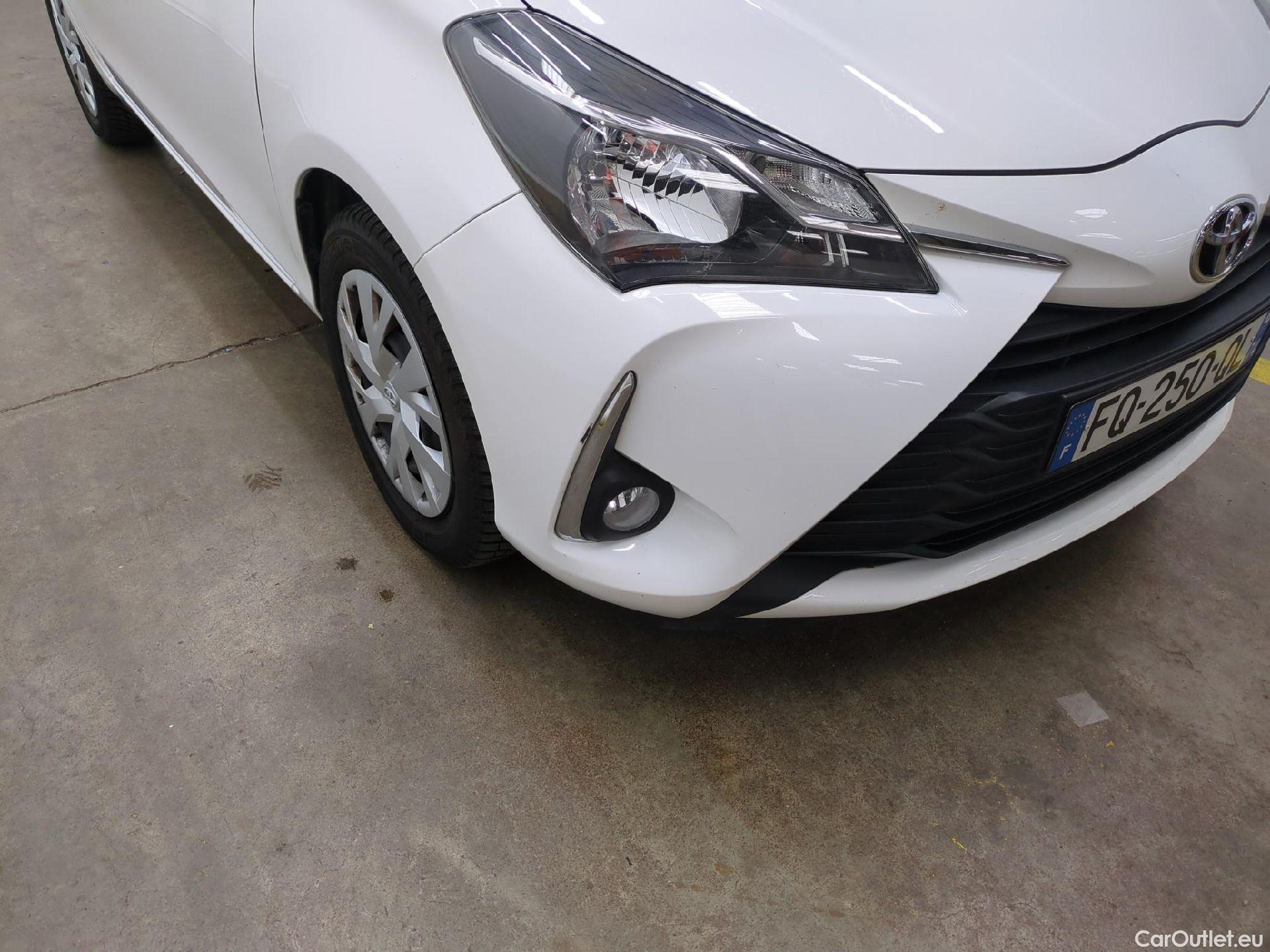  Toyota  Yaris TOYOTA  / 2017 / 5P / Berline 110 VVT-i CVT France Business #5