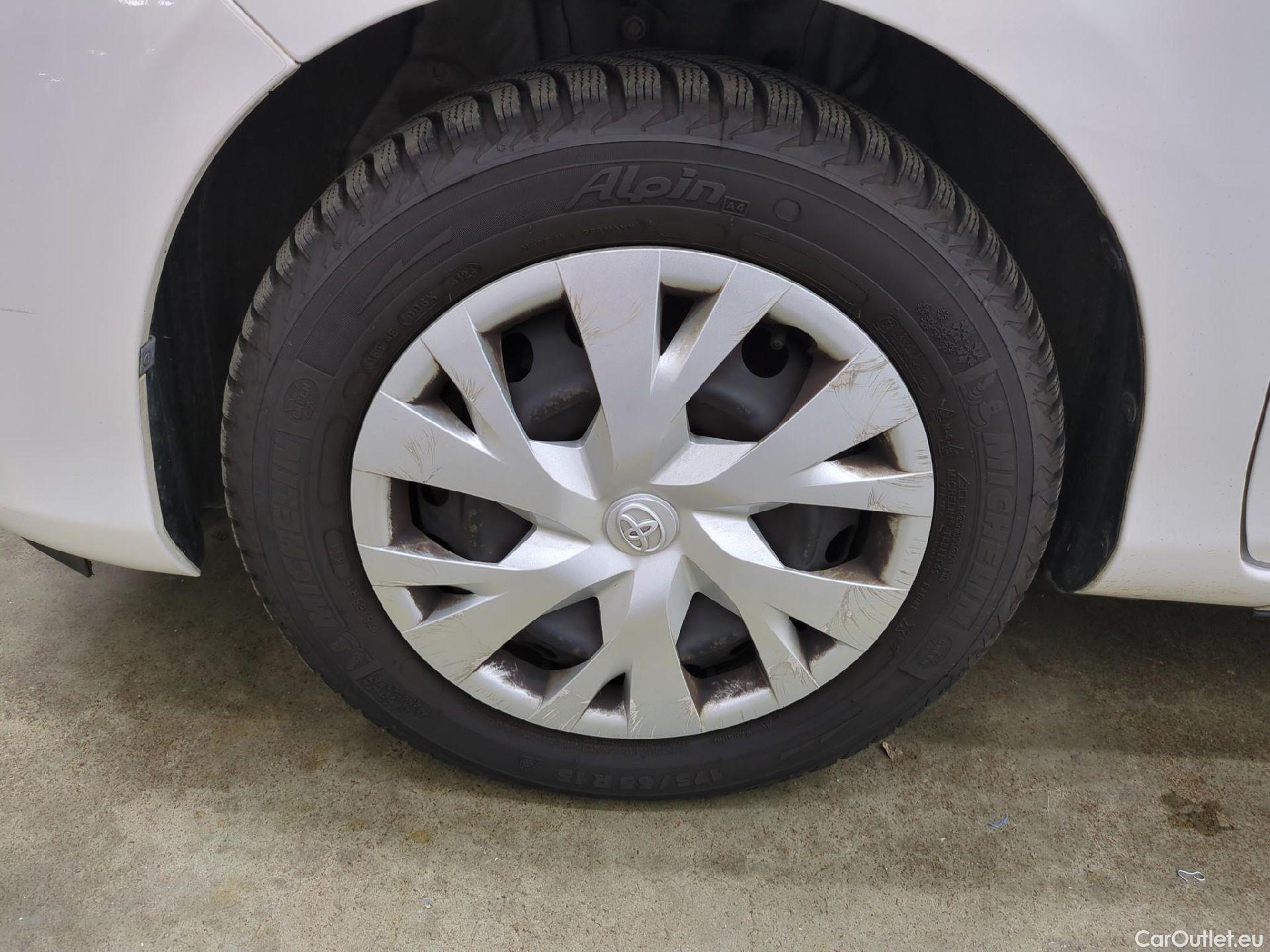  Toyota  Yaris TOYOTA  / 2017 / 5P / Berline 110 VVT-i CVT France Business #1