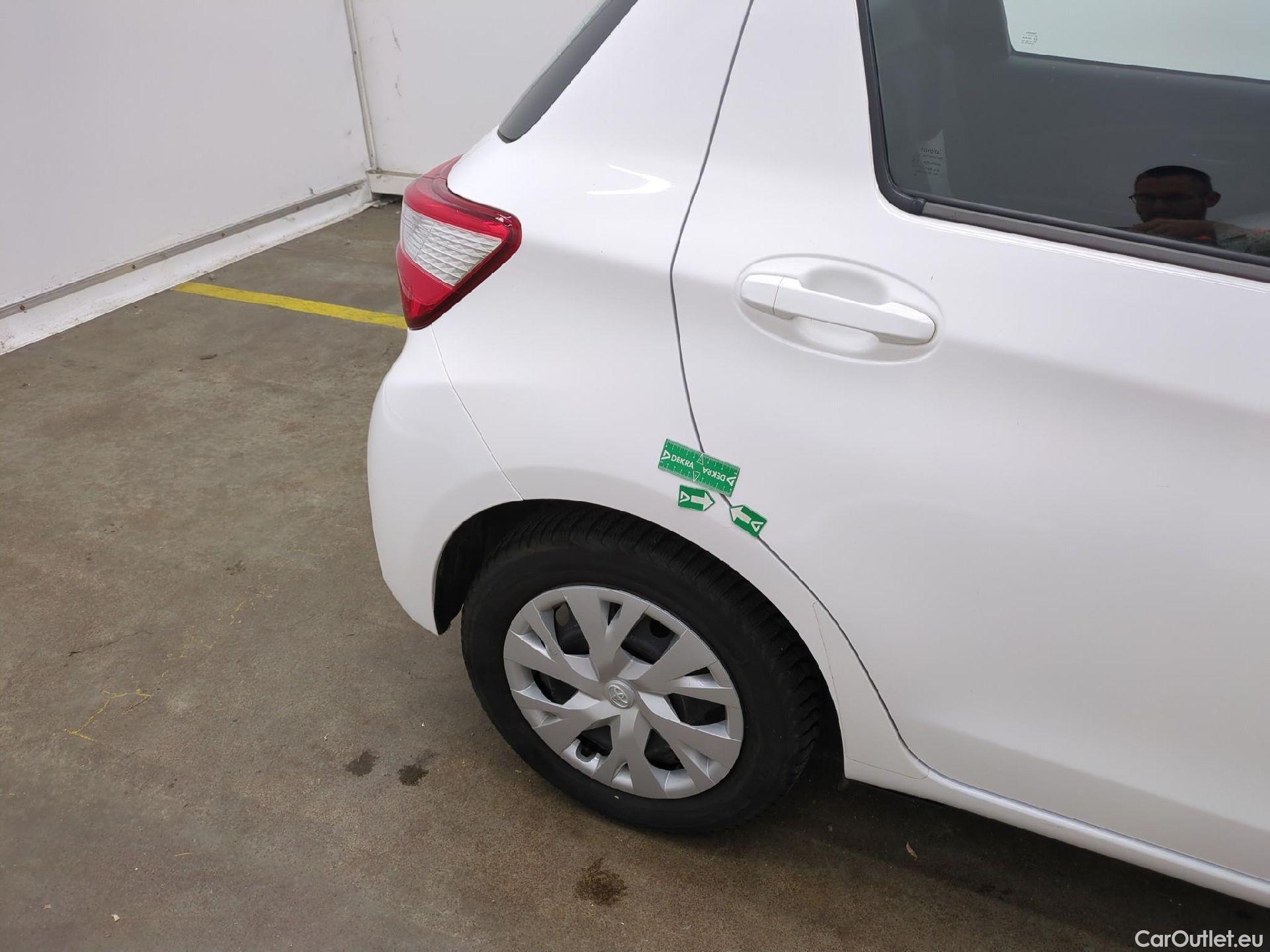  Toyota  Yaris TOYOTA  / 2017 / 5P / Berline 110 VVT-i CVT France Business #13