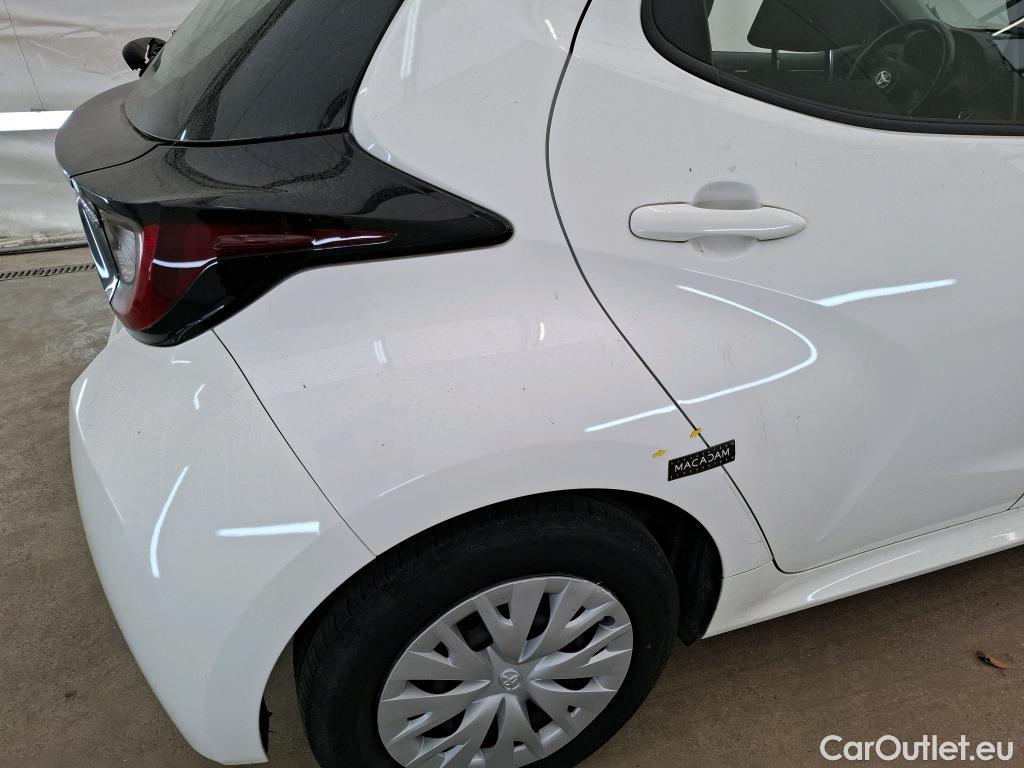  Toyota  Yaris TOYOTA  Hybride / 2019 / 5P / Berline Hybride 116h Dynamic #13