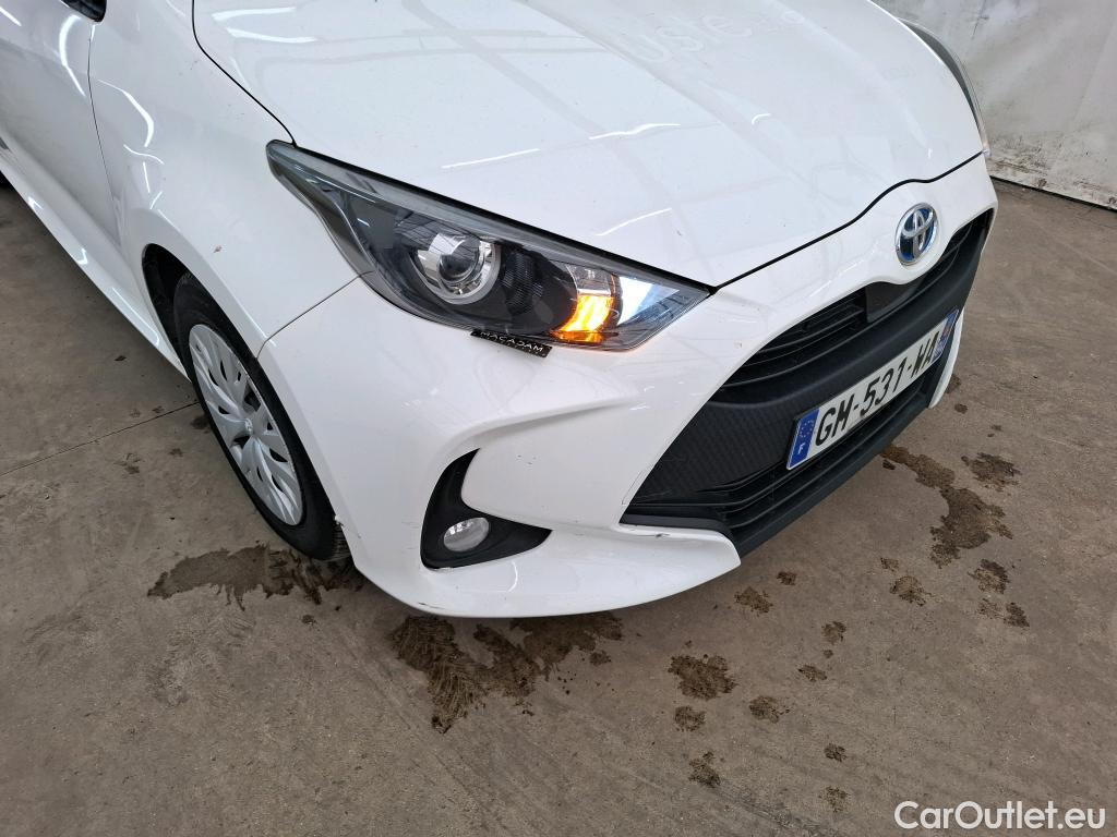  Toyota  Yaris  Hybride Affaires / 2019 / 5P / Berline 1.5 Hybride 116h Dynamic Business #1
