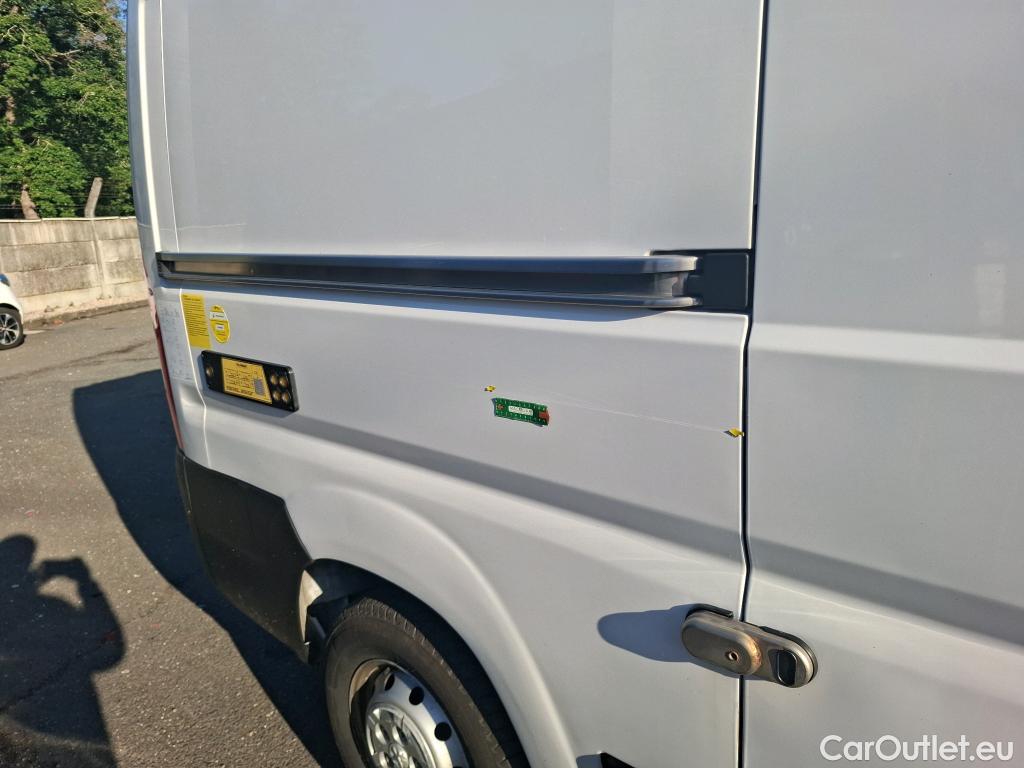  Peugeot  Boxer PEUGEOT  / 2014 / 4P / Fourgon tôlé BlueHDi 120 S&S ASPHALT 333 L2H2 #17