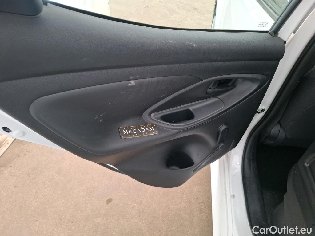  Toyota  Yaris  Hybride Affaires / 2019 / 5P / Berline 1.5 Hybride 116h Dynamic Business #17