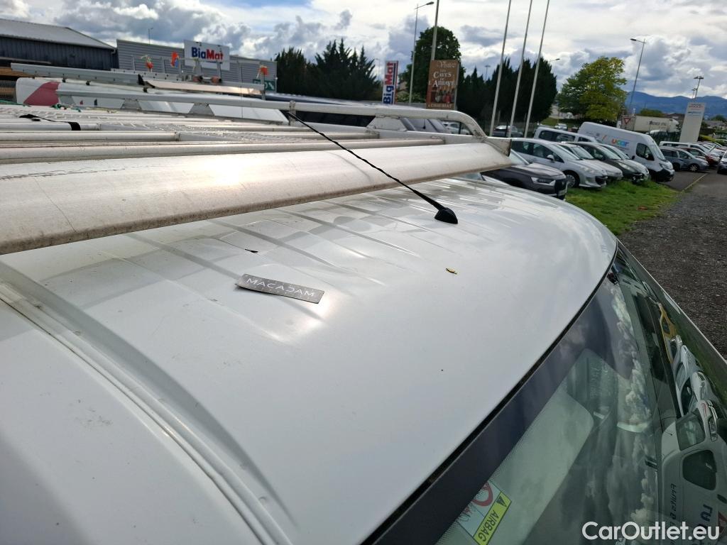  Citroen  Jumper CITROEN  / 2014 / 4P / Fourgon tôlé 33 L1H1 BlueHDi 120 S&S BVM6 Club #15