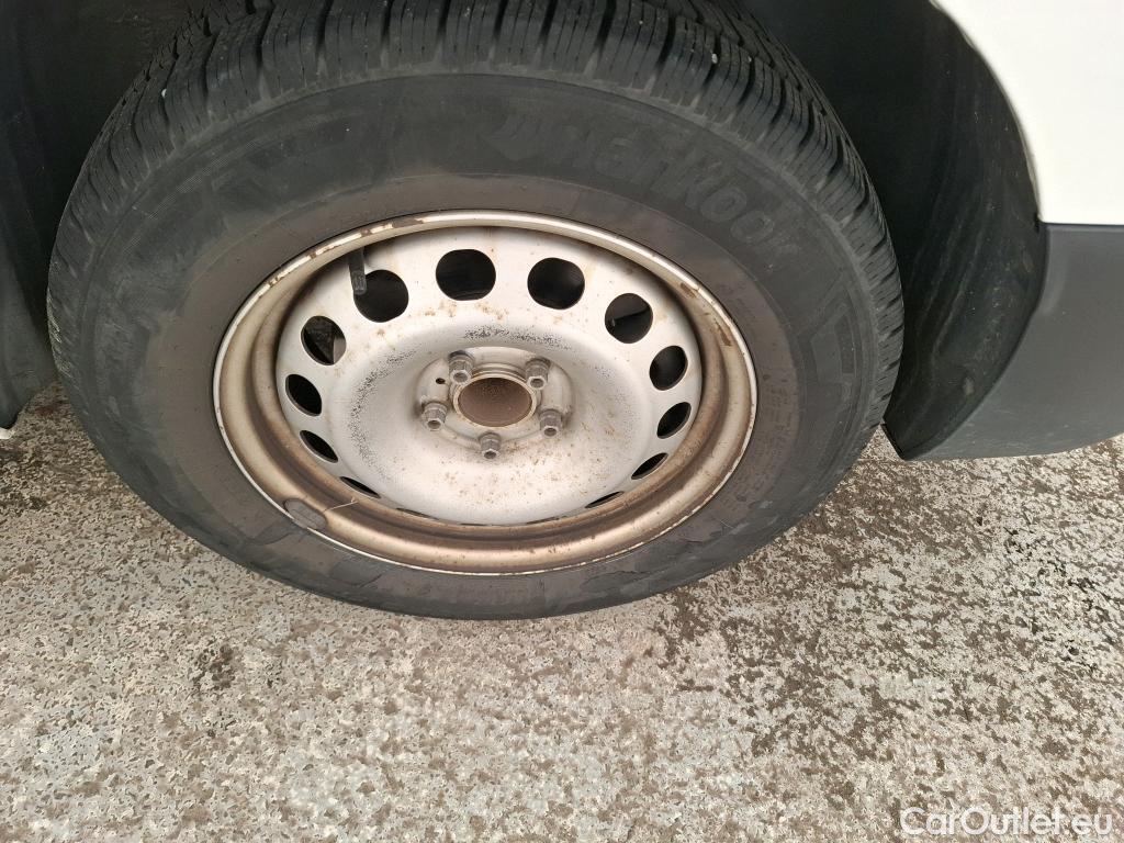  Peugeot  Expert  Fourgon Premium L2 1.5 HDi 120CV BVM6 E6d #54