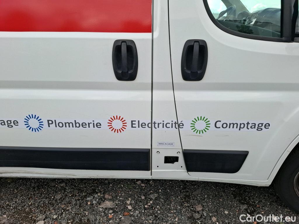  Citroen  Jumper CITROEN  / 2014 / 4P / Fourgon tôlé 33 L1H1 BlueHDi 120 S&S BVM6 Club #97