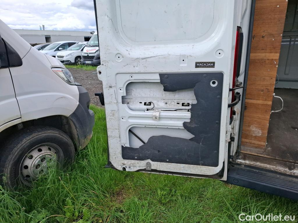  Citroen  Jumper CITROEN  / 2014 / 4P / Fourgon tôlé 33 L1H1 BlueHDi 120 S&S BVM6 Club #64
