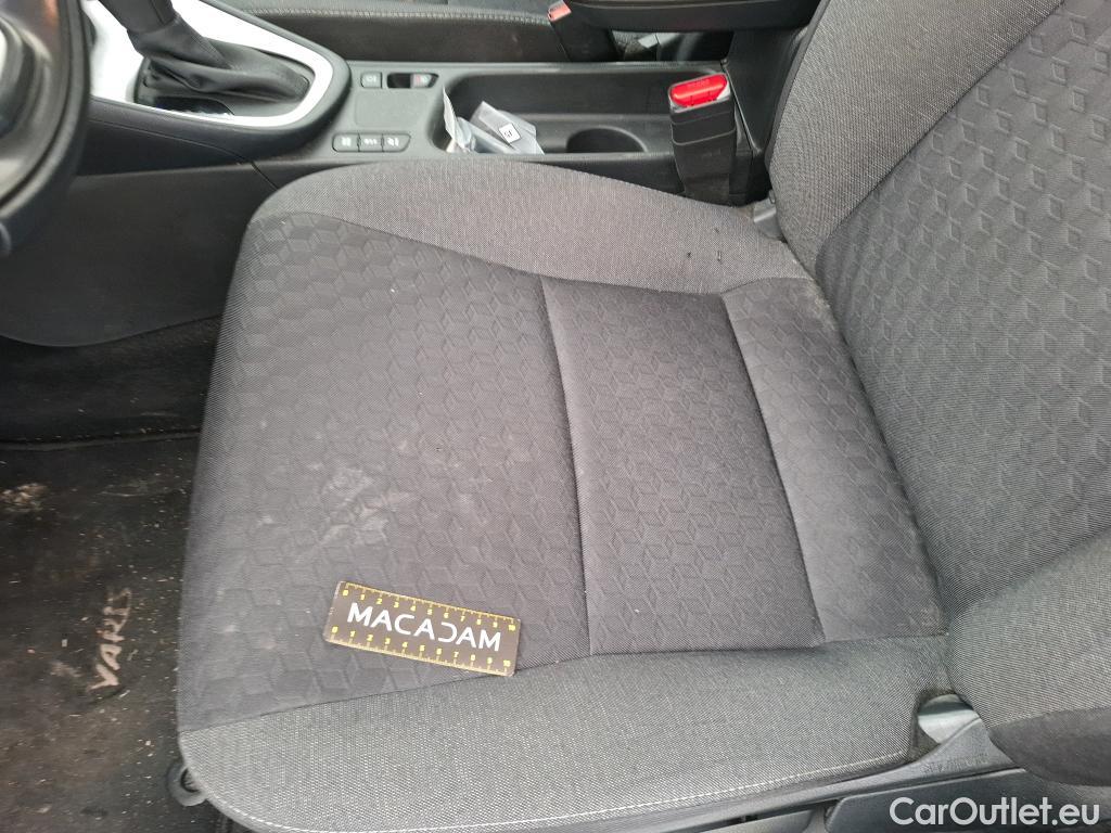  Toyota  Yaris  Hybride Affaires / 2019 / 5P / Berline 1.5 Hybride 116h Dynamic Business #9