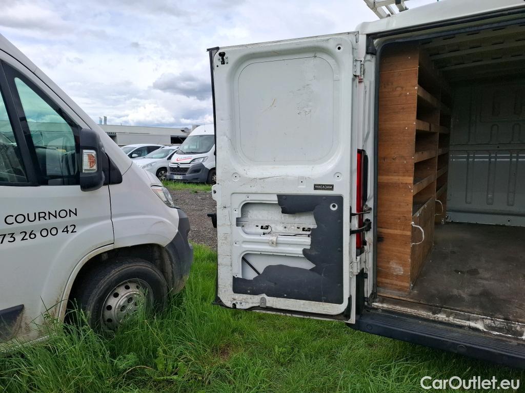  Citroen  Jumper CITROEN  / 2014 / 4P / Fourgon tôlé 33 L1H1 BlueHDi 120 S&S BVM6 Club #102